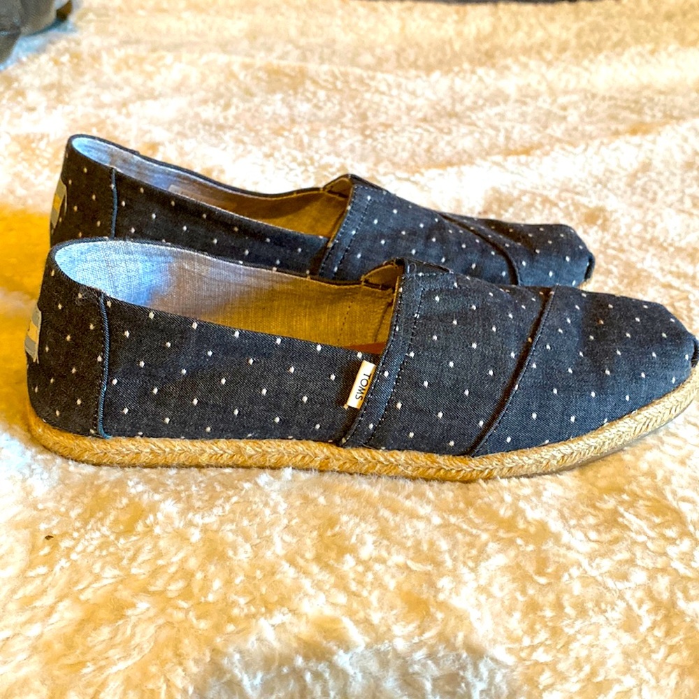 Toms navy blue polka dot flats